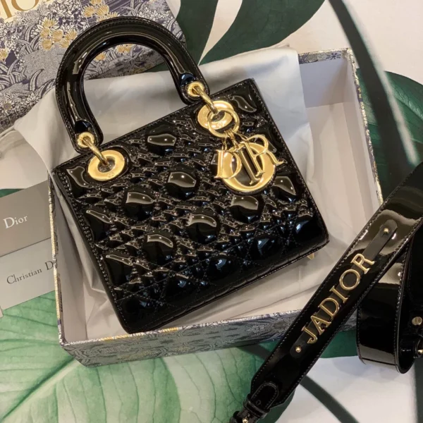 ABCDior Calf Patent Leather Rattan Tote Size: 20 x 16.5 x 8cm