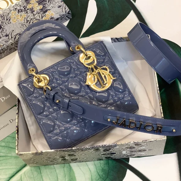 ABCDior Calf Patent Leather Rattan Tote Size: 20 x 16.5 x 8cm