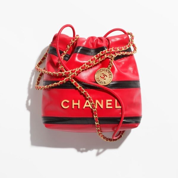 CHANEL 22 MINI HANDBAG