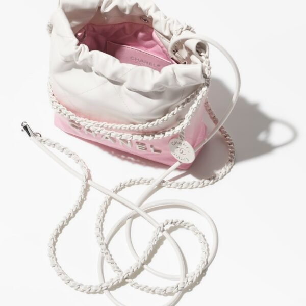 CHANEL 22 MINI HANDBAG