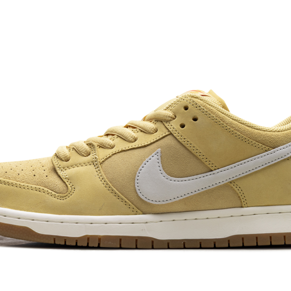 SB Dunk Low "Saturn Gold" FJ1674 700