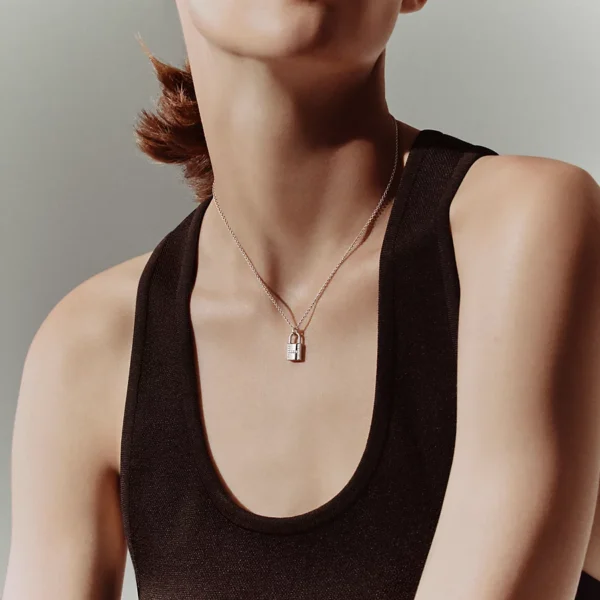 Kelly Cadenas pendant