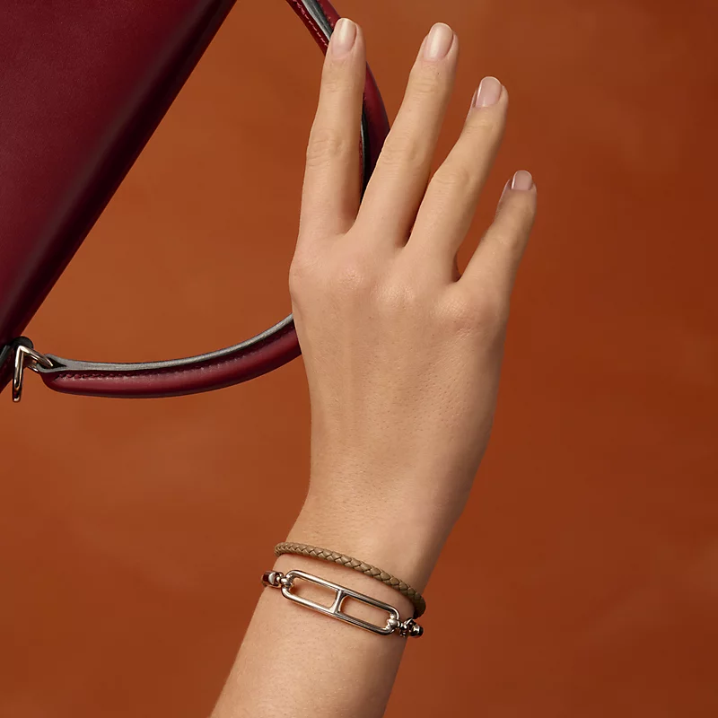 3013b500c3098775fd8ac09be25fcc54ab14eb76