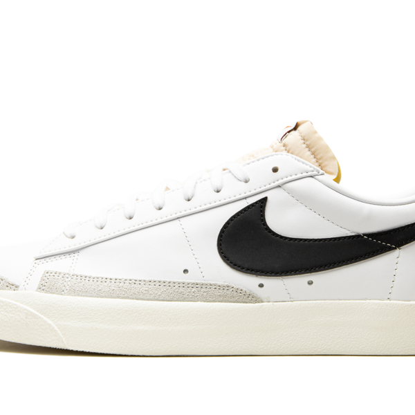 Blazer Low '77 Vintage "White / Black" DA6364 101
