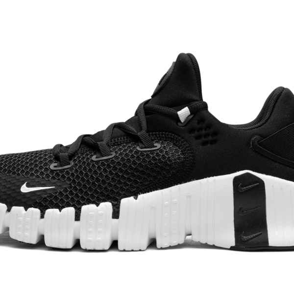 FREE METCON 4 WMNS "Black-White Metcon 4" CZ0596 010