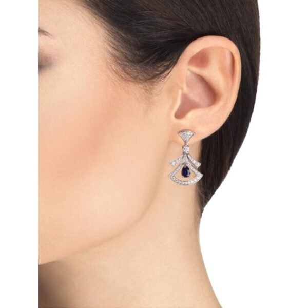 DIVAS’ DREAM earrings