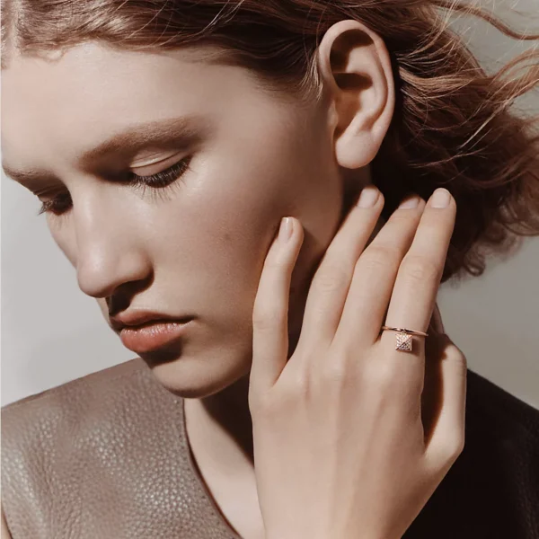 Herm??s Clou dH ring, small model