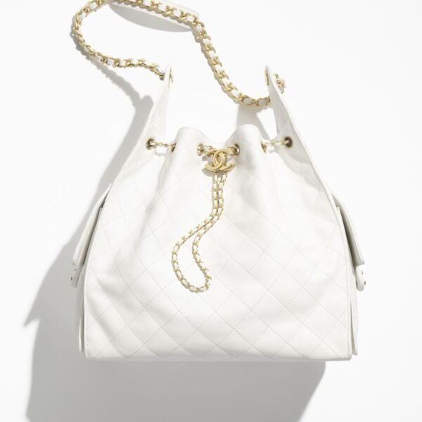 CHANEL 25 Medium Handbag