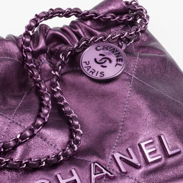 CHANEL 22 MINI HANDBAG