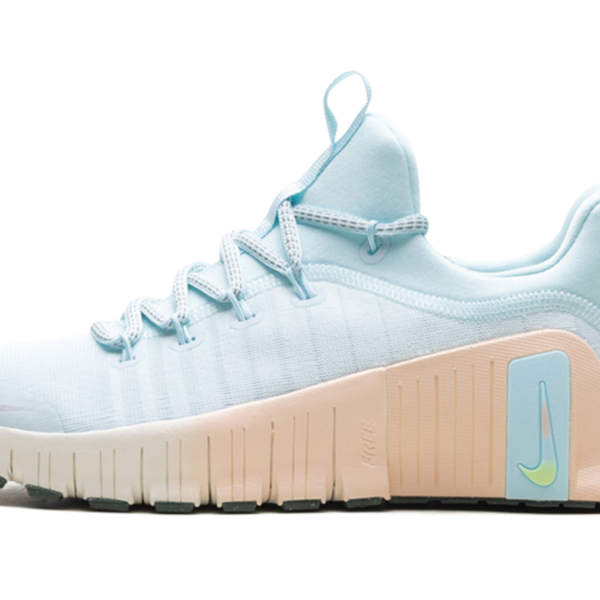 Free Metcon 6 Premium WMNS "Glacier Blue Washed Coral Vintage Green Metallic Silver" HV5228 474