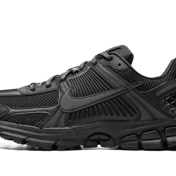 Zoom Vomero 5 "Triple Black" BV1358 003