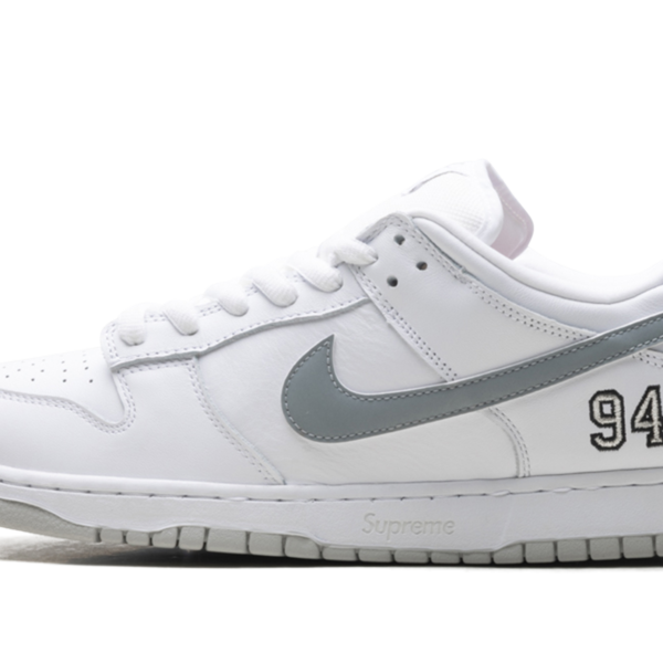 SB Dunk Low "Supreme - White" HQ8487 100