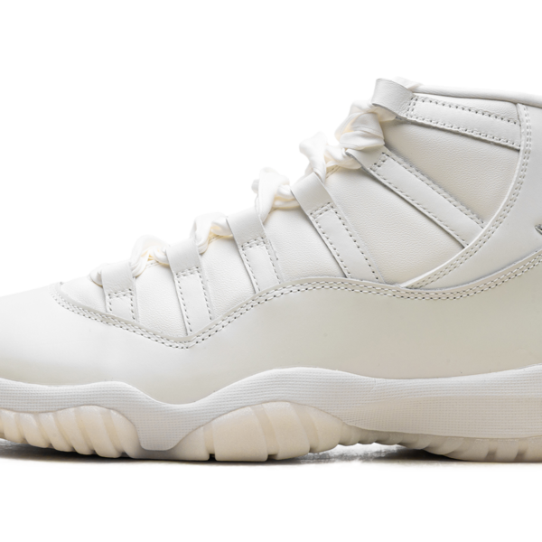 Air Jordan 11 WMNS "Pearl" AR0715 110