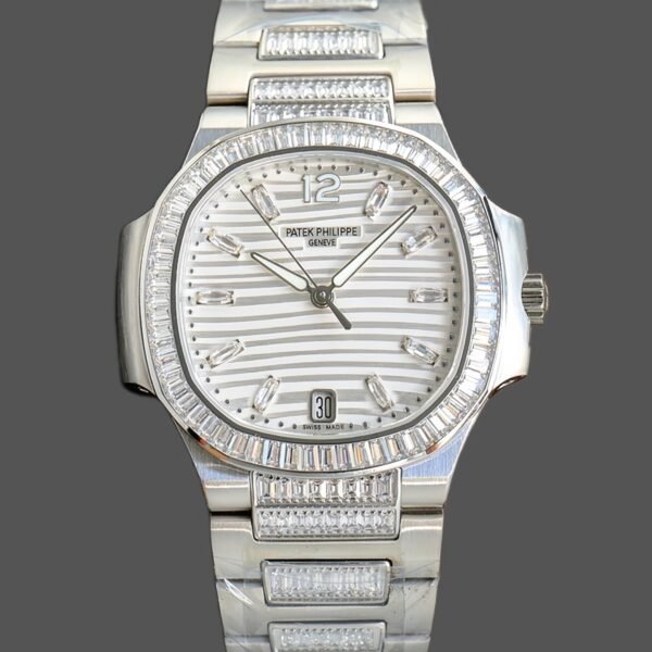 Patek Philippe Nautilus Ladies Rose Gold Gemset Bezel 7118 1300R 001
