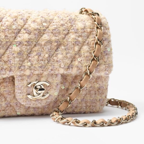 CHANEL MINI CLASSIC HANDBAG