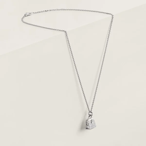 Amulettes Kelly pendant