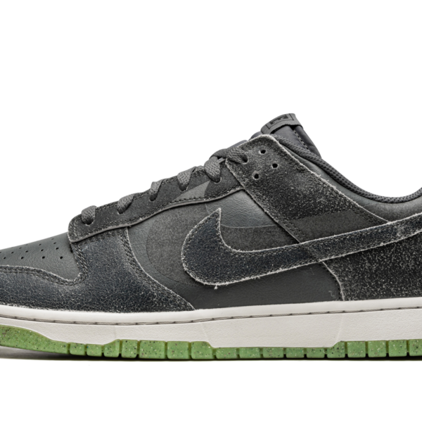 Dunk Low Retro PRM "Halloween 2022" DQ7681 001