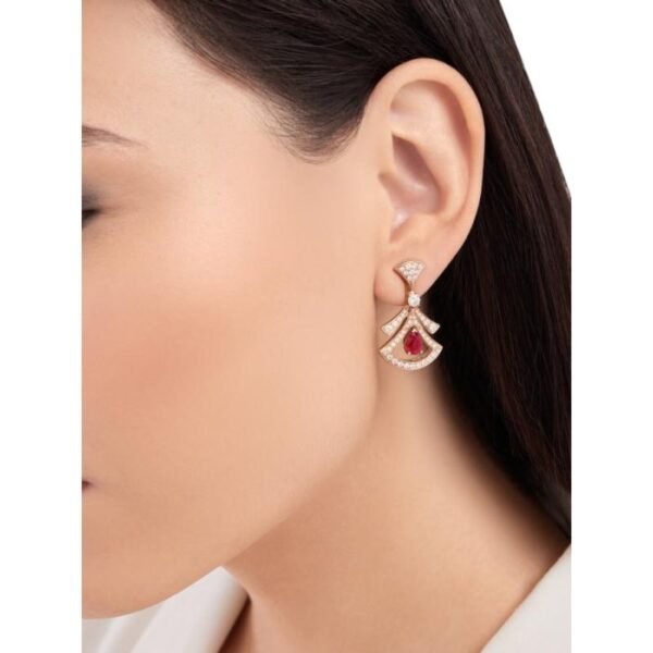 DIVAS’ DREAM earrings
