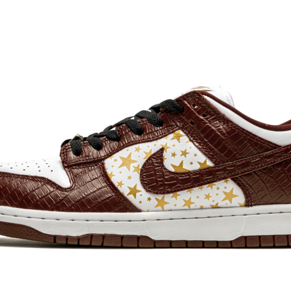 SB Dunk Low "Supreme - Stars - Barkroot Brown" DH3228 103