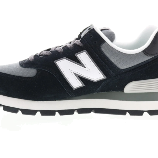 574 PS "Black / White" PC574DZB