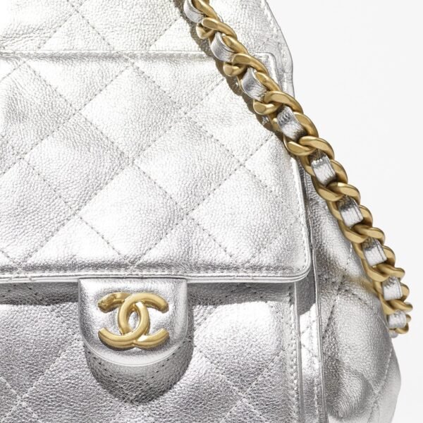 CHANEL 25 Small Handbag