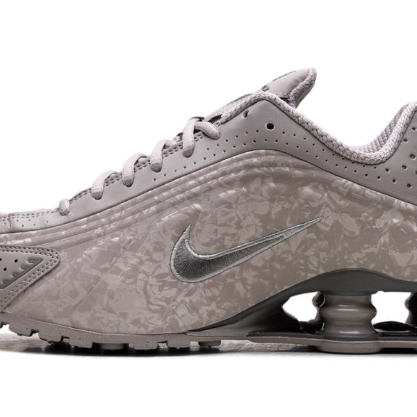 Shox R4 WMNS "Flat Pewter Floral" HV0934 001