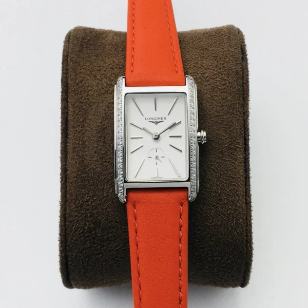 Longines Crocodile Series Diameter: 20.8*32mm