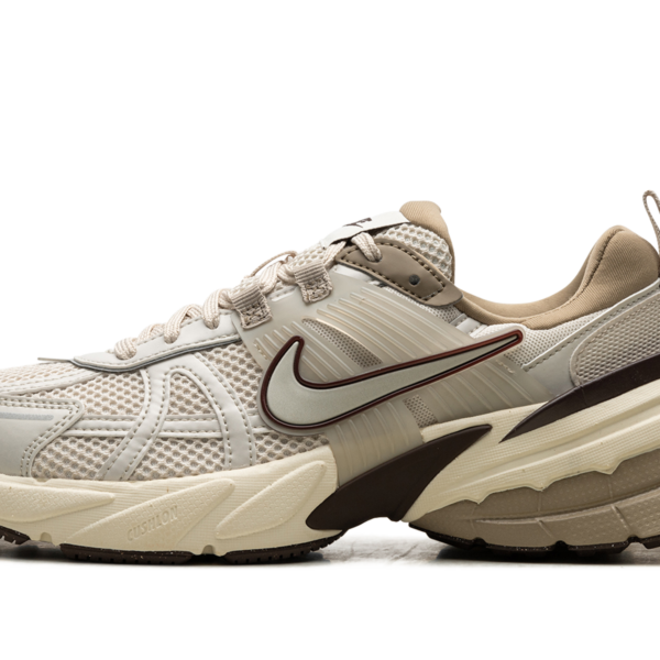 V2K RUN WMNS "Light Orewood Brown" FD0736 103