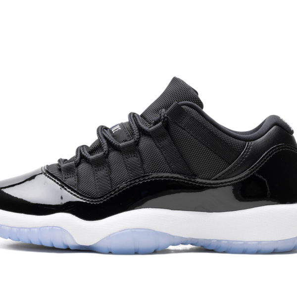 Air Jordan 11 GS "Space Jam" FV5121 004