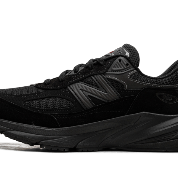 990 v6 "Triple Black" U990BB6