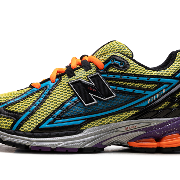 1906R "Starry Nights" M1906RDS