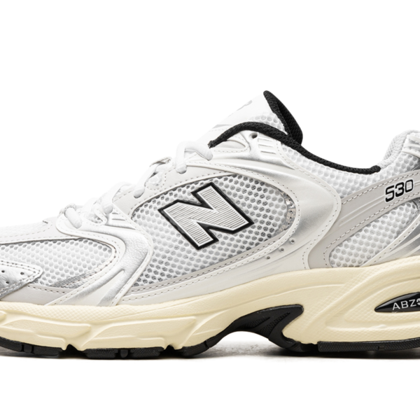 530 "White / Silver" MR530TA