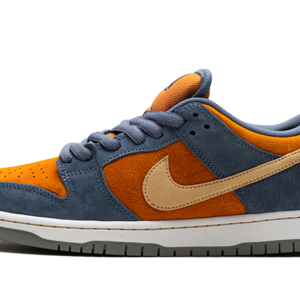 SB Dunk Low Pro "Light Carbon" HF3063 002